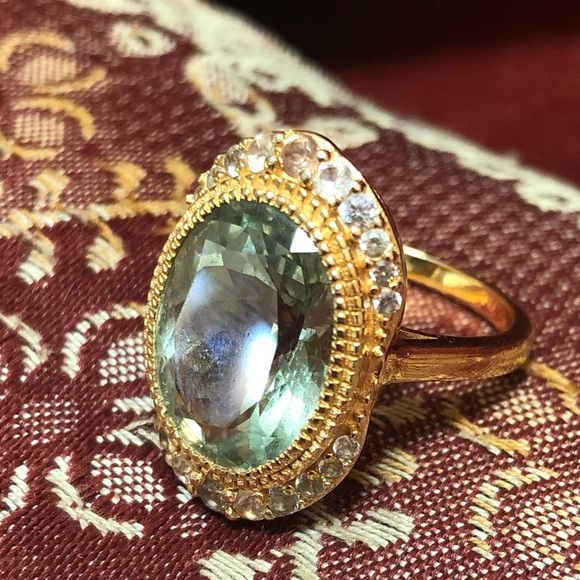 Green amethyst ring halo cubic zirconia  18 k gold over sterling silver size 7. - Picture 12 of 13